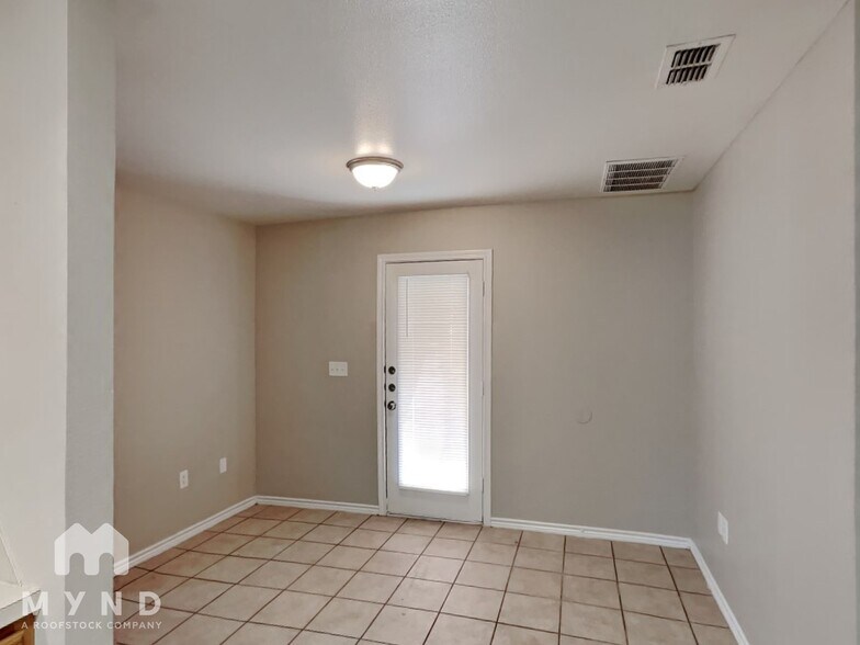 Building Photo - 5417 Harvard St