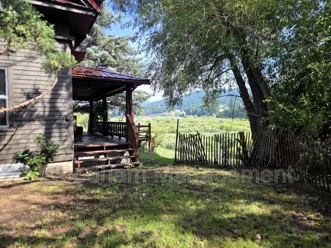 Building Photo - 5782 Bridger Canyon Rd