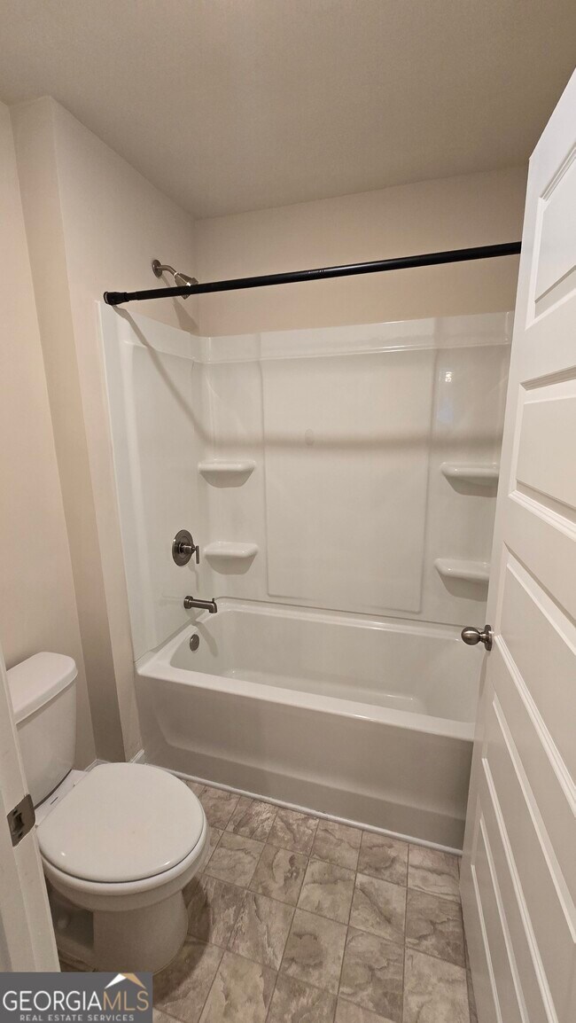 Building Photo - 13106 Vista Dr SE