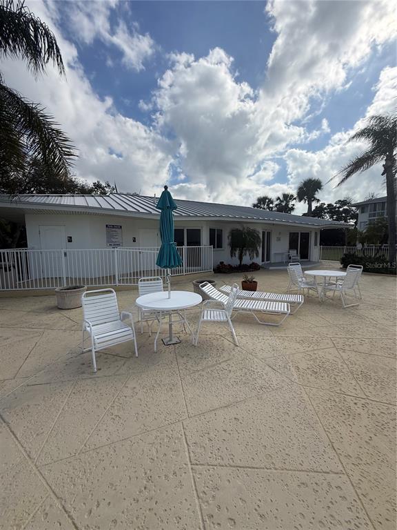 Building Photo - 775 John Ringling Blvd