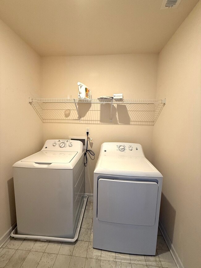 Building Photo - 15213 Wrights Crossing Dr