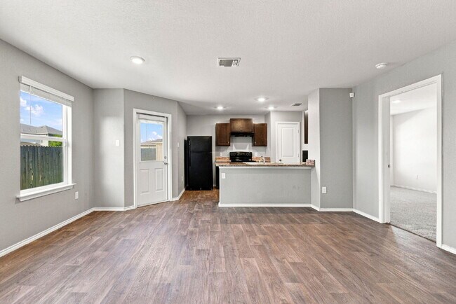 Building Photo - 8111 Autares Sq