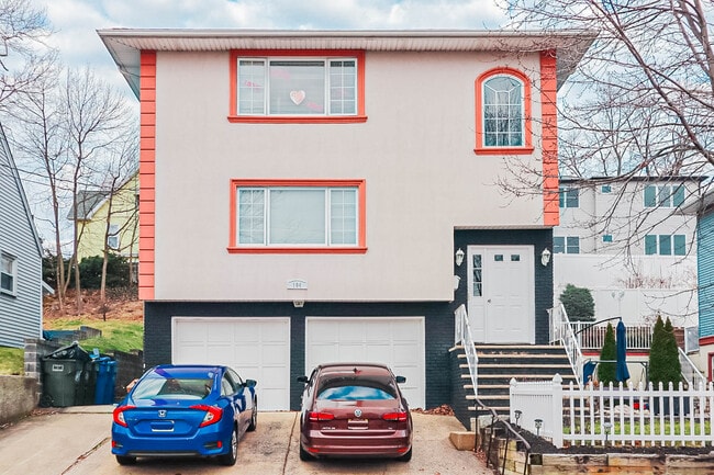 Building Photo - 104 Eastern Way