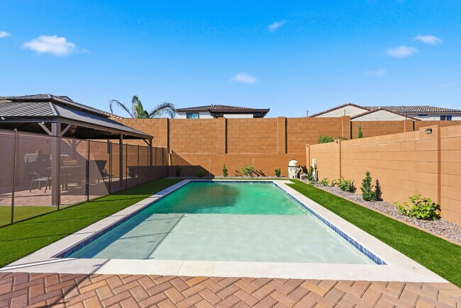 Building Photo - 20234 W Turney Ave