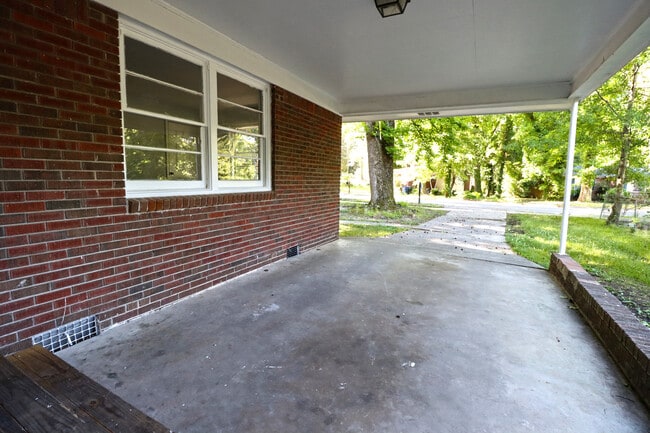 Building Photo - 3151 Truman St