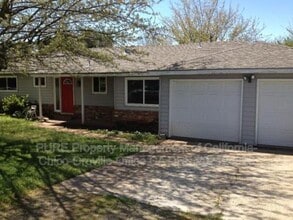 Building Photo - 1265 Zack Cir