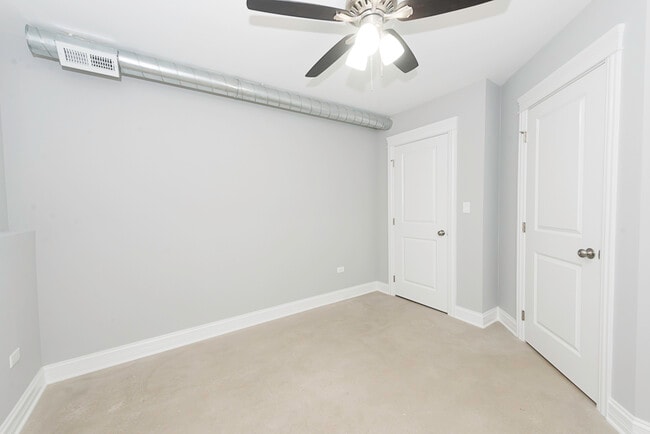 Building Photo - 4117 S Michigan Ave