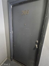 Building Photo - 618 W Dryden St