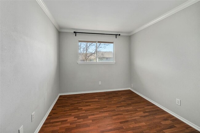 Building Photo - 2002 Millay Dr