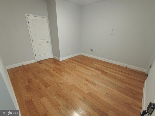 Building Photo - 1113 Wallace St