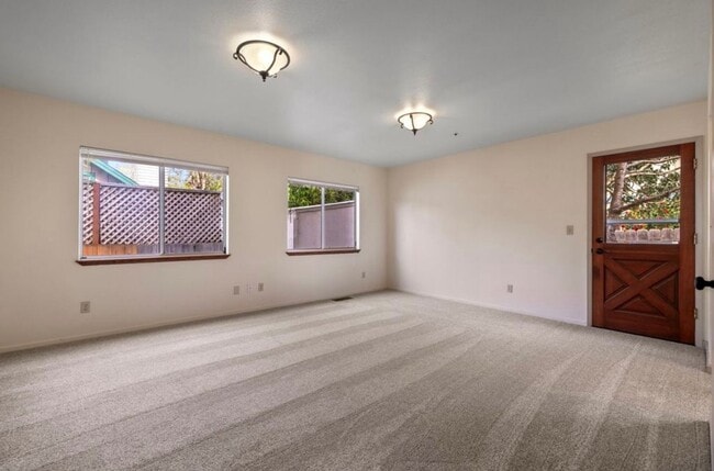 Building Photo - 2436 Paul Minnie Ave