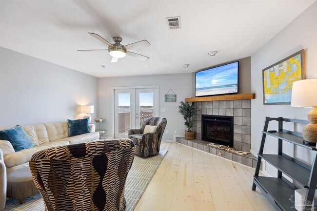 Building Photo - 14180 River Rd