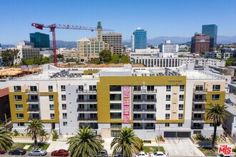 Building Photo - 2939 Leeward Ave