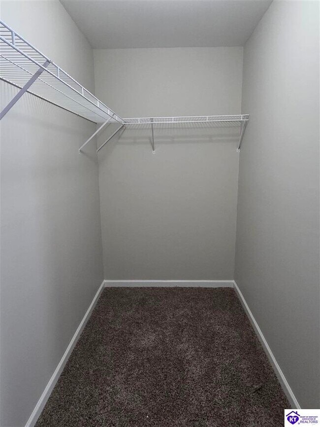 Building Photo - 158 Vineland Pkwy Dr