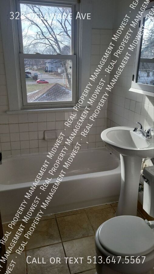 Building Photo - 328 Delaware Ave