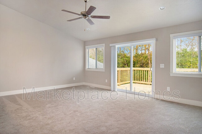 Building Photo - 619 Cygnet Lake Dr