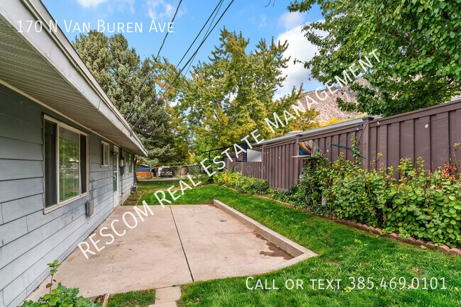 Building Photo - 170 N Van Buren Ave