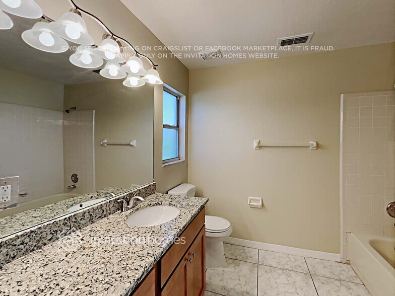 Building Photo - 700 McLean Ct