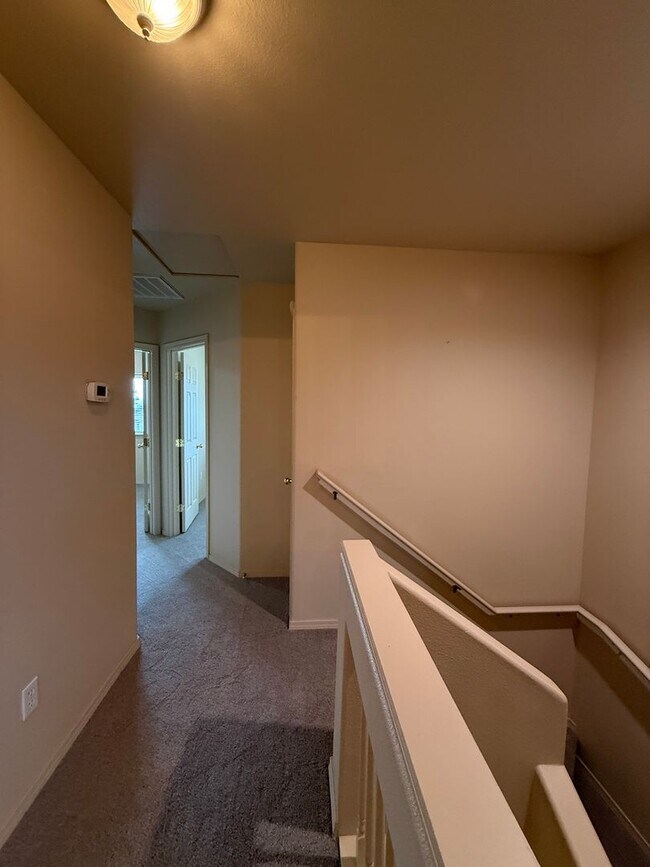 Building Photo - 9904 Mia Ln