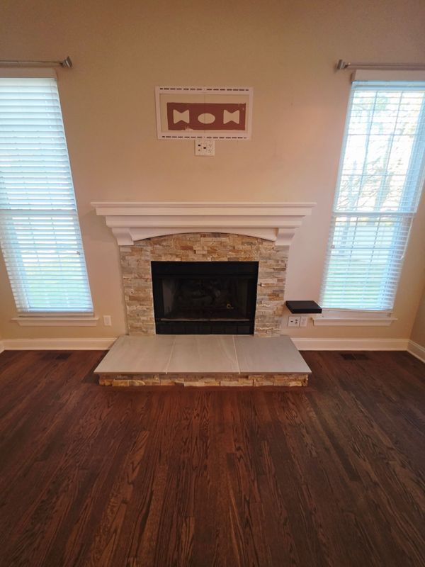 Building Photo - 12 Jared Ct