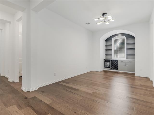 Building Photo - 8308 Pine Valley Dr