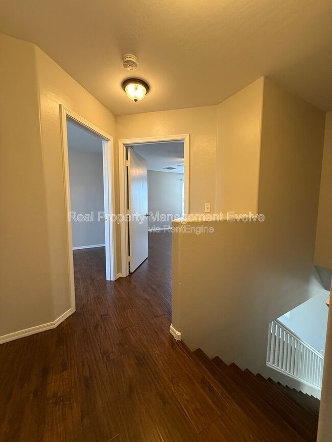 Building Photo - 7238 S 42nd Ln