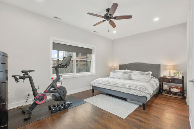 Building Photo - 1621 N Humboldt Blvd