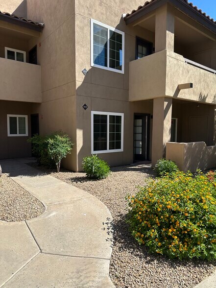 Building Photo - 9451 E Becker Ln