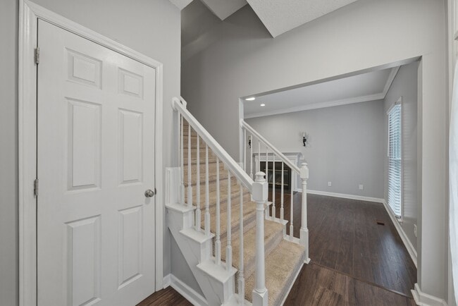 Building Photo - 8504 Powis Cir