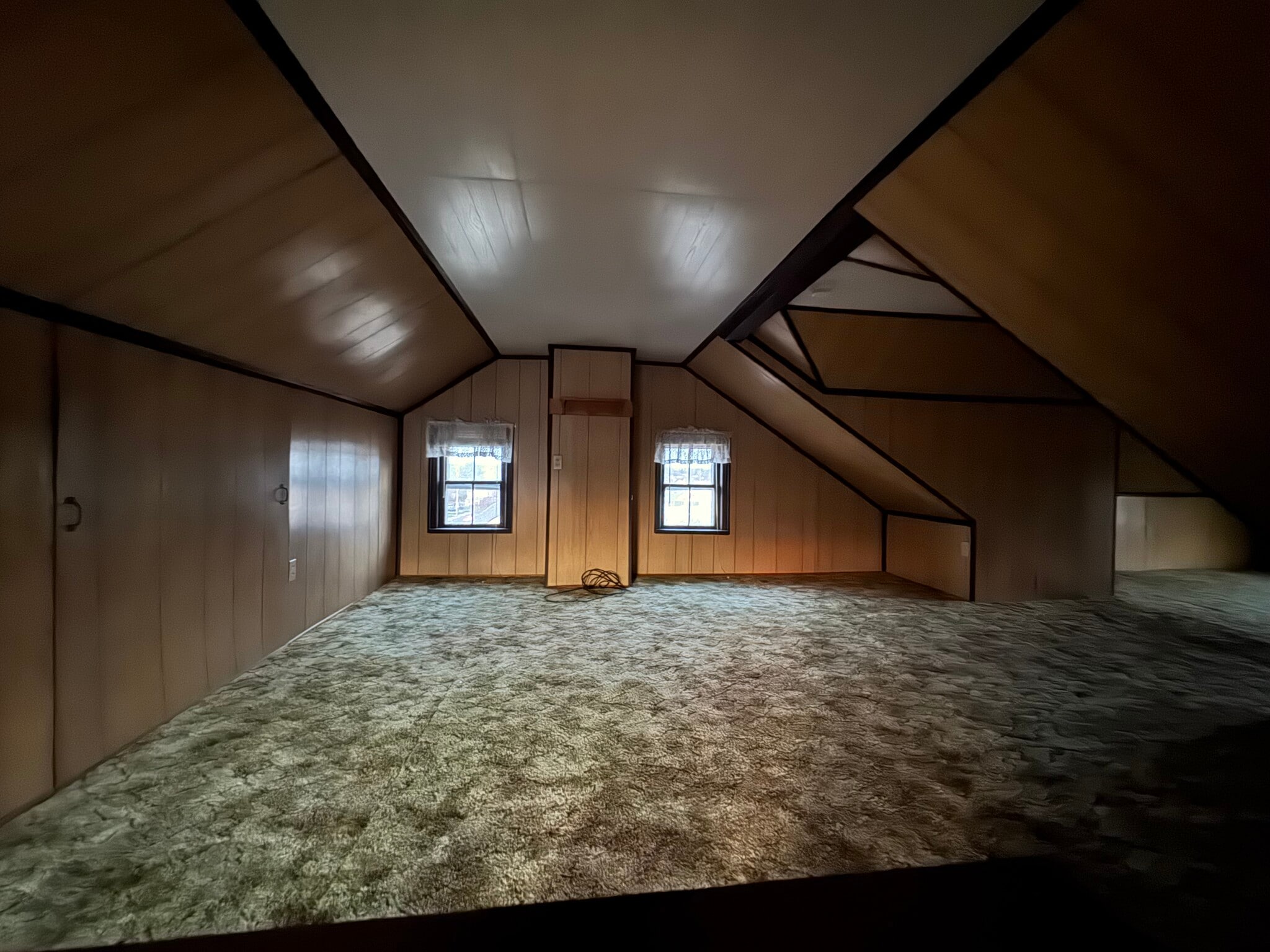 3rd floor bonus room - 2214 Main St