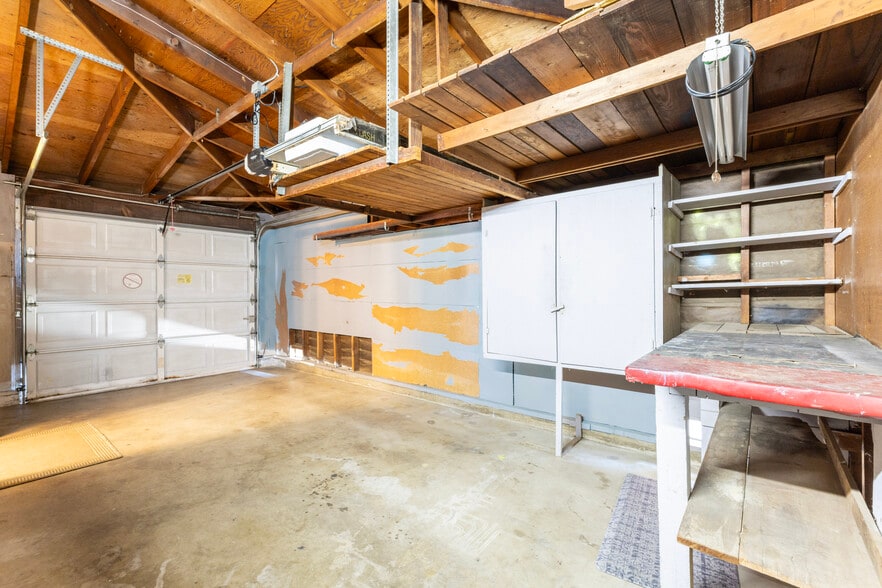 Building Photo - 6900 McQuillan Cir