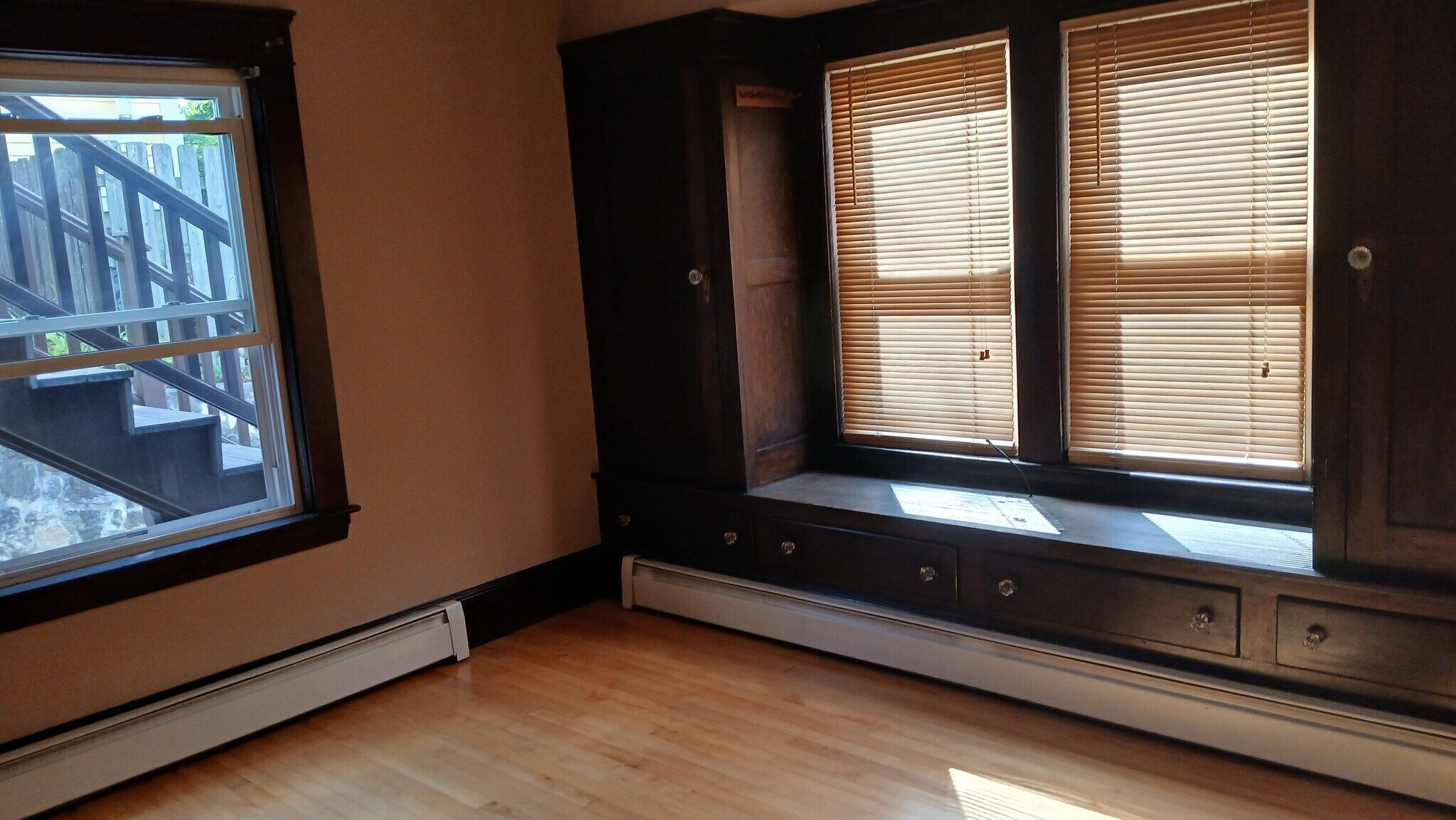 Bedroom with 2 built-in closets and 4drawers - 6 West St