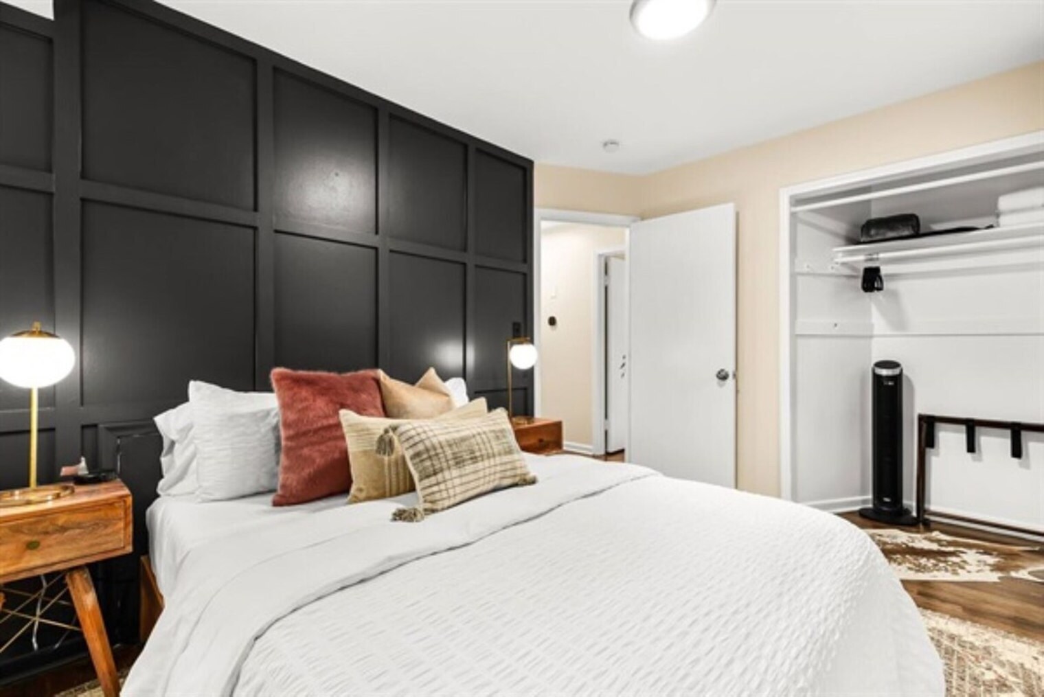 Building Photo - 28232 Floral St