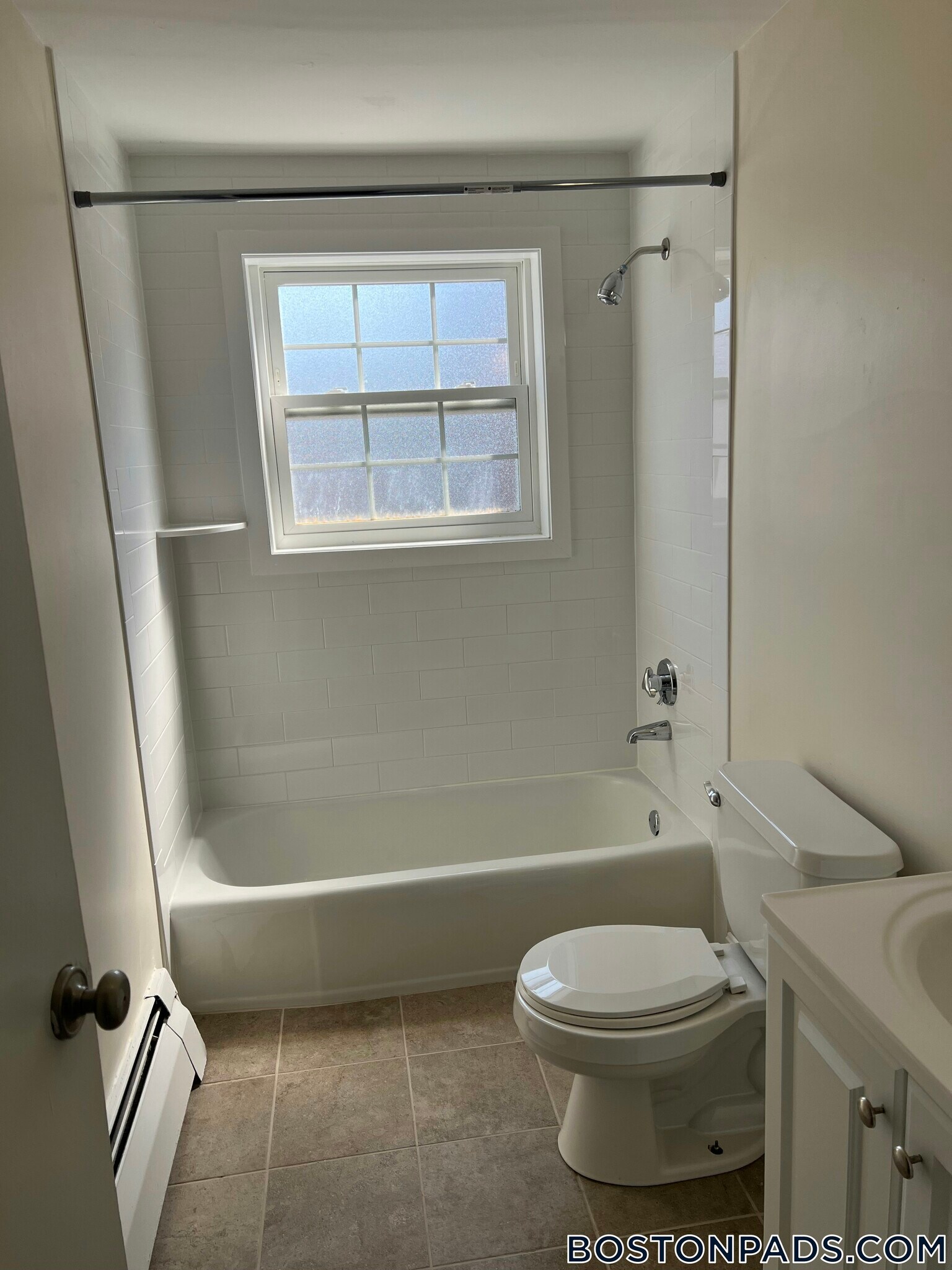 Building Photo - 10 Totman Dr