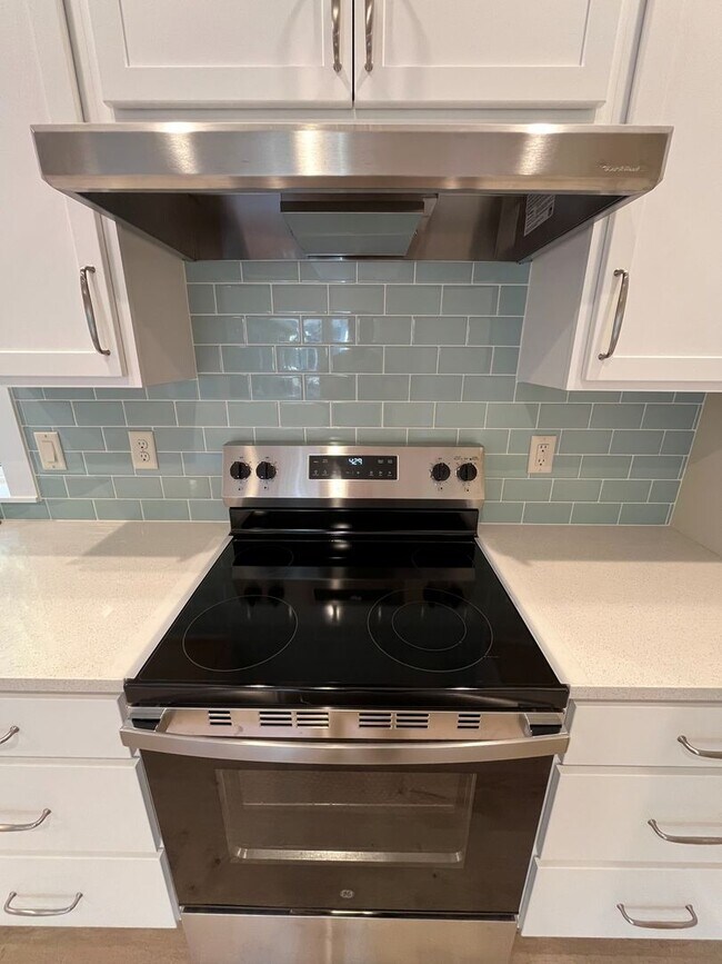 Building Photo - rdog