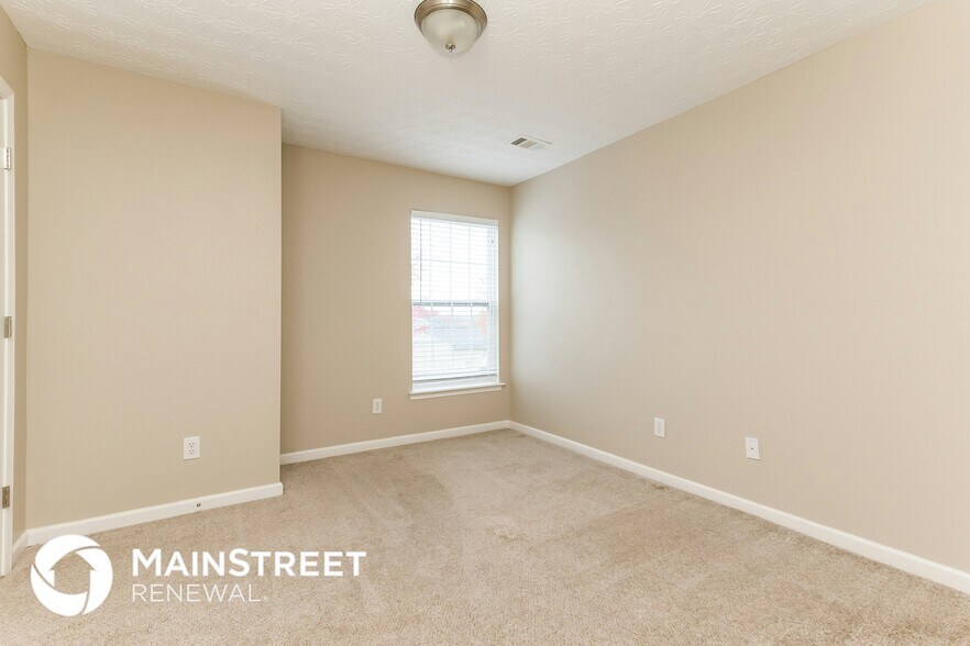 Building Photo - 207 Topaz Dr
