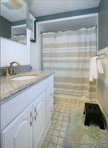 Building Photo - 50 Chestnut St