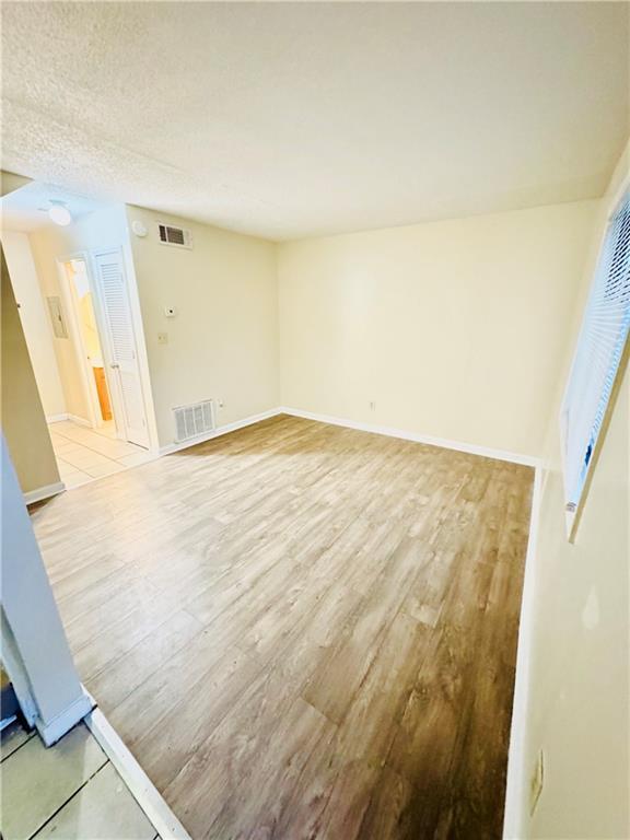 Building Photo - 4755 Yates Rd