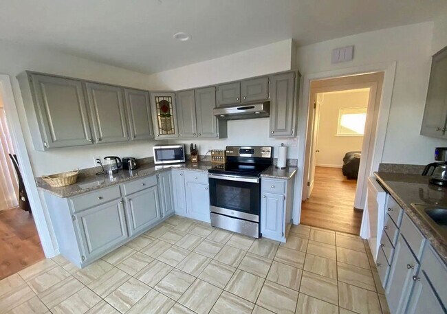 Building Photo - CONCORD - Beatifully updated home with RV parking & private backyard