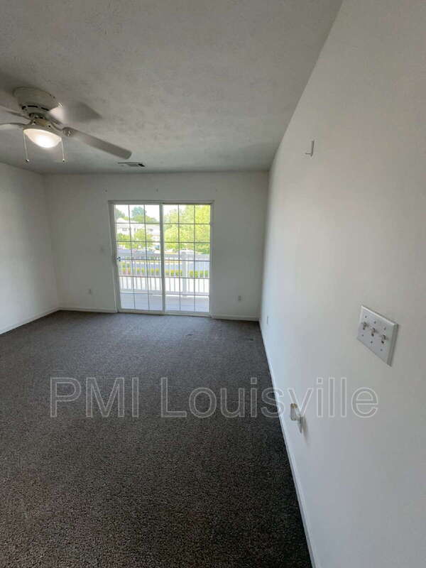 Building Photo - 9303 Stonestreet Rd