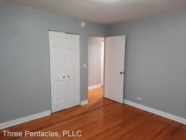 Building Photo - 3 br, 1.5 bath House - 7545 W Belden Ave #6