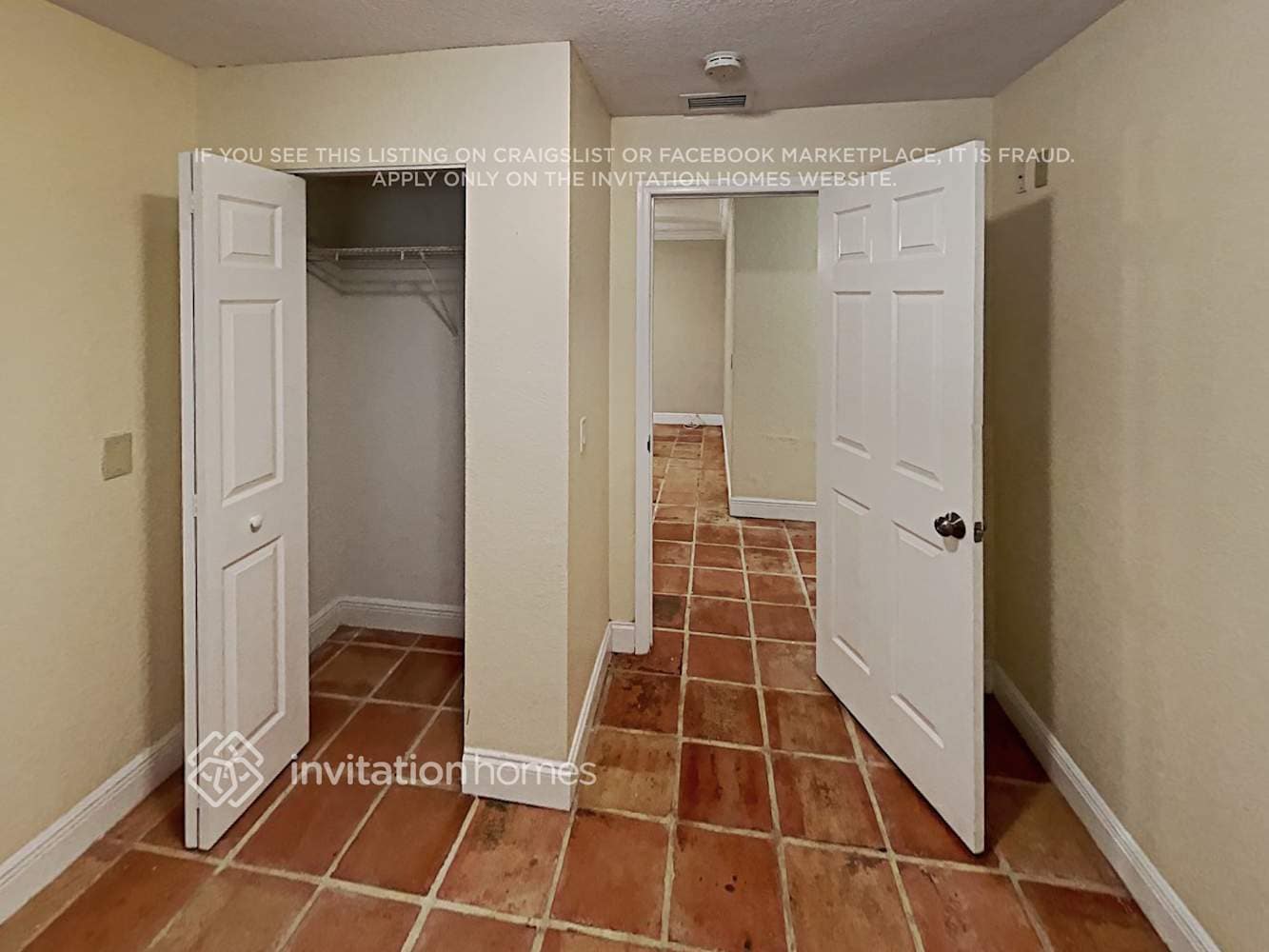 Building Photo - 4885 Alfresco St