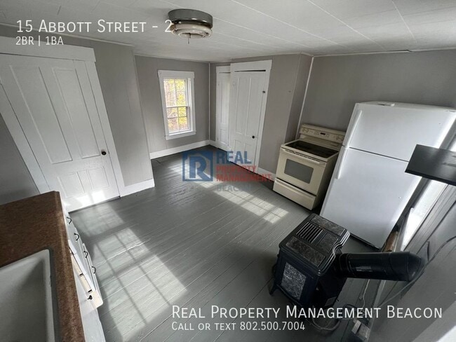 Building Photo - 15 Abbott St