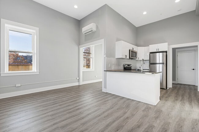 Building Photo - 47 Beekman Ave