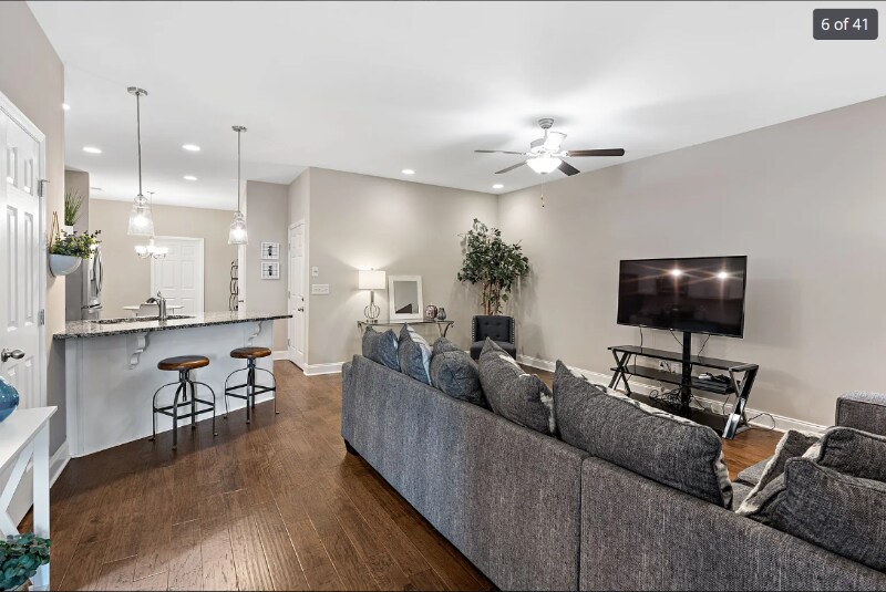 Building Photo - 141 Saddle Wood Ln