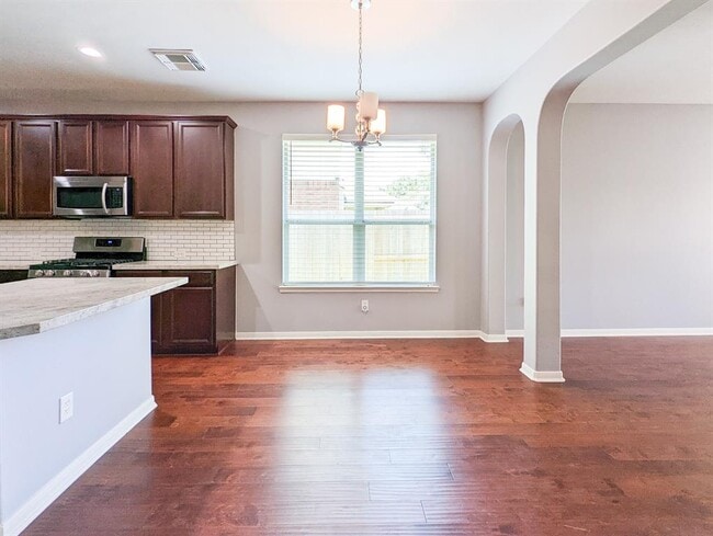 Building Photo - 6810 Summer Bridge Ln
