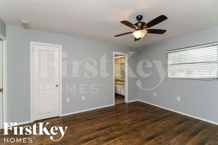 Building Photo - 627 St Andrews Dr