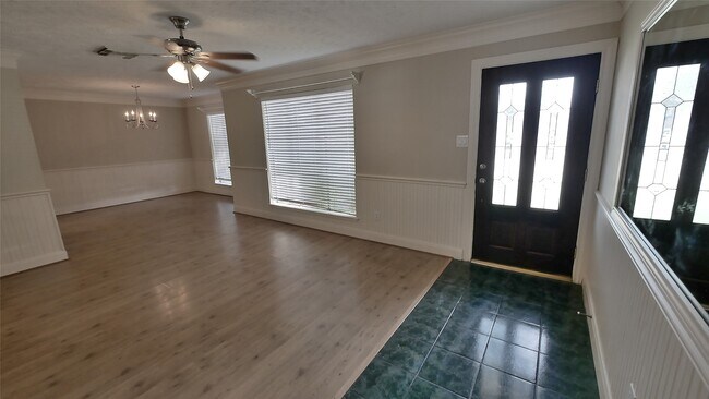 Building Photo - 21626 Park Tree Ln
