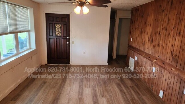 Building Photo - S7559 US-12