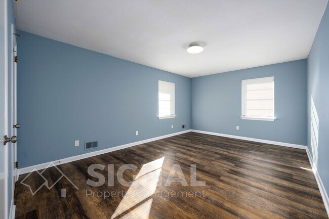 Building Photo - 1228 Huffman Rd